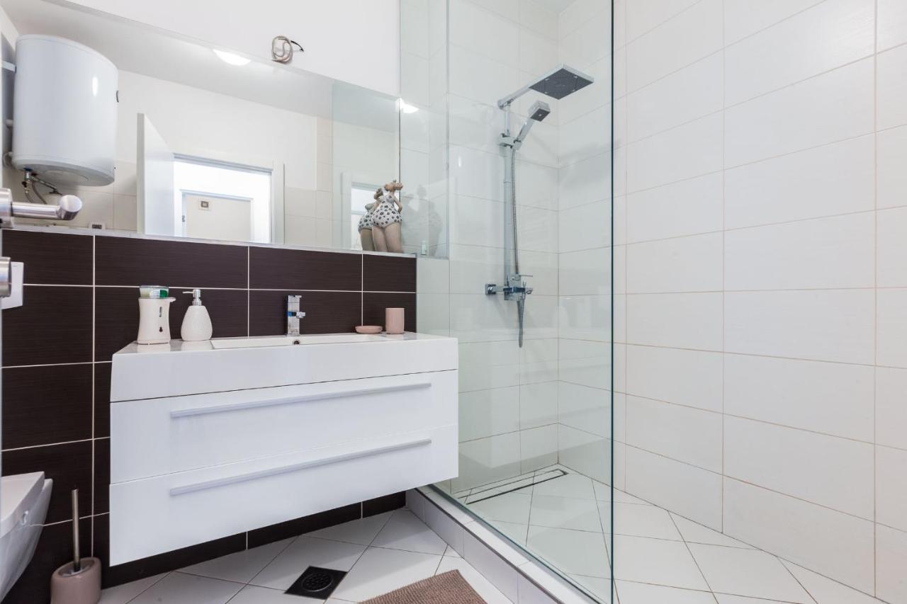 זאדאר Hoplite 2Br Apartment With Free Parking מראה חיצוני תמונה